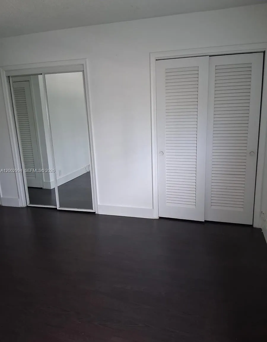 Meadowbrook Towers Condo — Photo 2