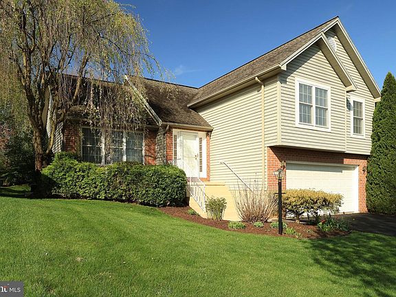 2nd image of 782 Tanager Dr