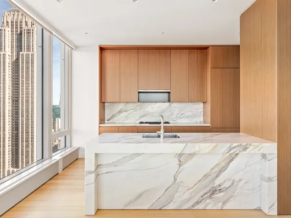 15 East 30th Street image 3 of 8