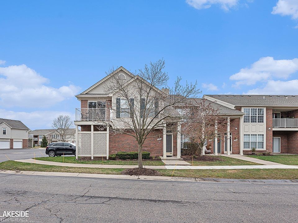 1st image of 43943 Rushcliffe Dr