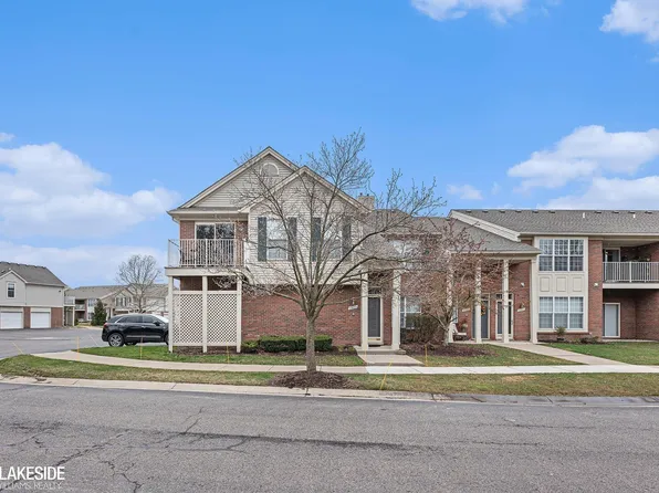 43943 Rushcliffe Dr, Sterling Heights, MI 48313