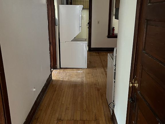 3rd image of 3130 W 40th Pl #1