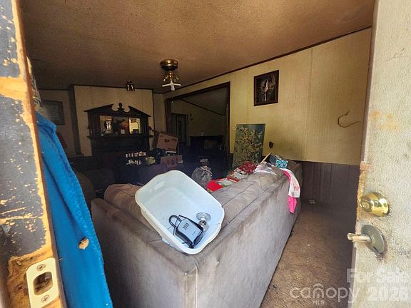 4th image of 134 Stedman Rd