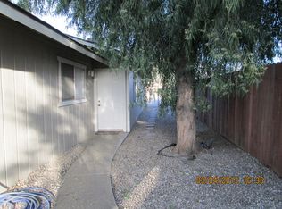 328 G St, Bakersfield, CA 93304