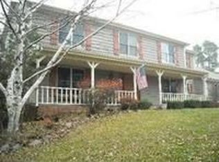 153 Deer Ln, Deer Park, IL 60010