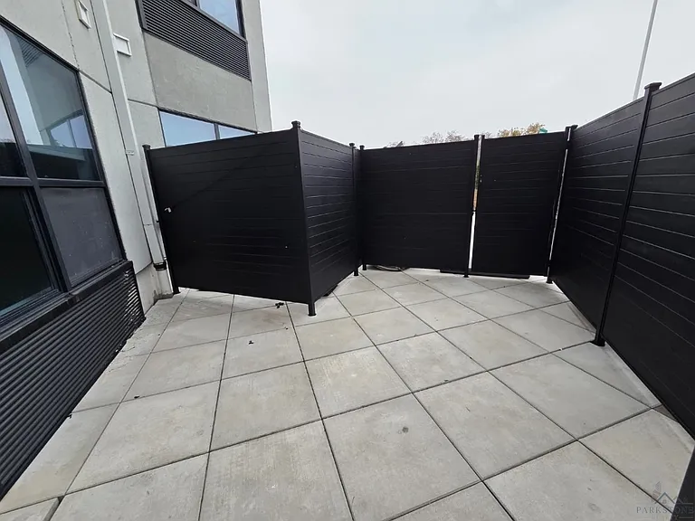 176 W 7th St #410 — Photo 9