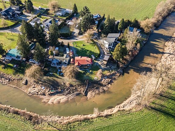 3rd image of 10148 Mountainview Rd