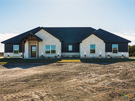3rd image of 190 Cedar Bluff Loop