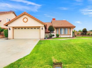 945 Colyear Springs Ln, Walnut, CA 91789