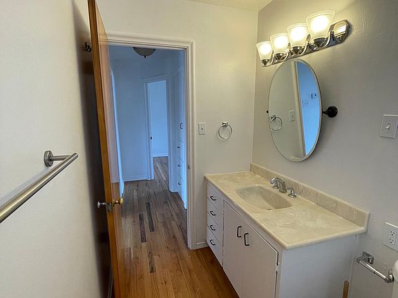 Upstairs bathroom