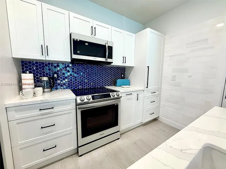 1345 SW 14th Ave — Photo 17