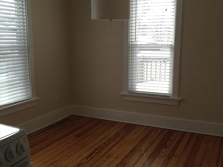 810 Broad St #3 — Photo 9