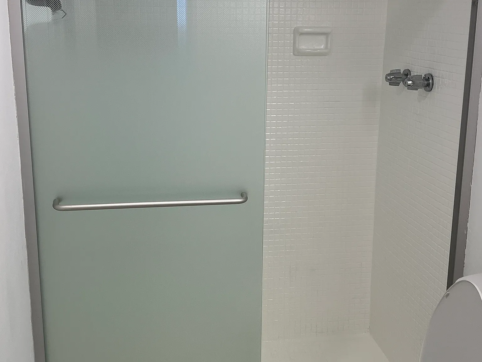 2 bed, 1549 sqft, $6,900 — Photo 4