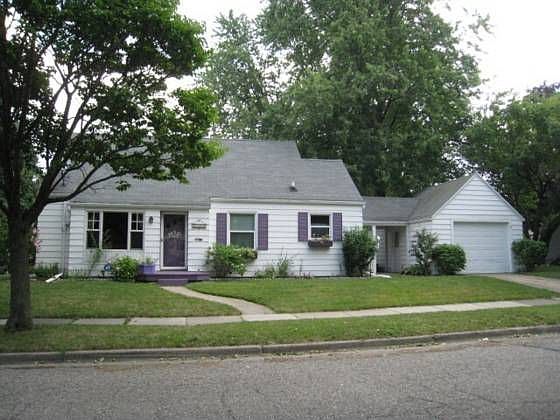 1st image of 1703 Park Ave
