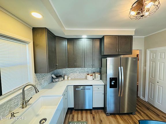 2nd image of 2101 Hoitt Ave