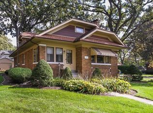 201 N Hickory Ave, Bartlett, IL