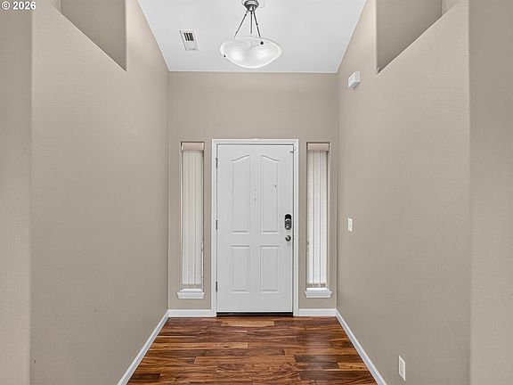 3rd image of 1319 Mount View Ln