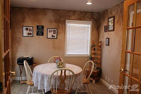 Bedroom/Den/Dining area