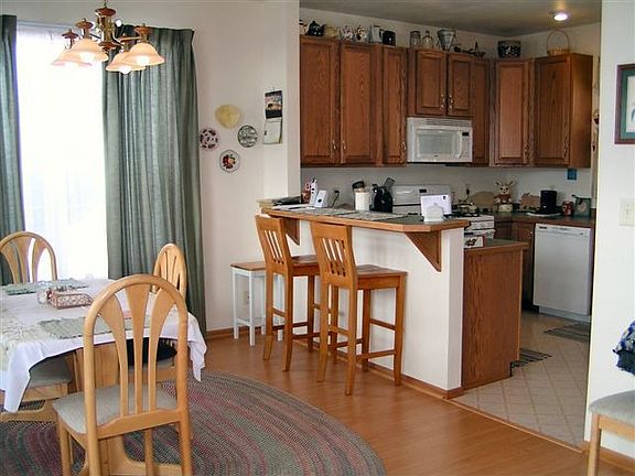 Kitchen/Dining