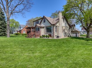 5518 S 110th St, Hales Corners, WI 53130