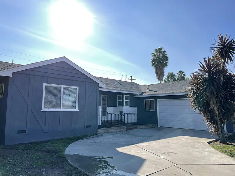 2634 Balfour Ave — Photo 24