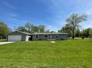 101 E 1st Ave, Rankin, IL 60960