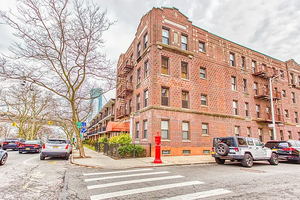 Sold by Remax Edge | media 1