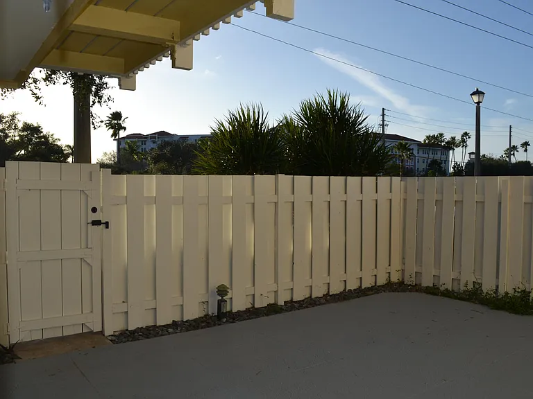 176 Seabreeze Cir — Photo 4