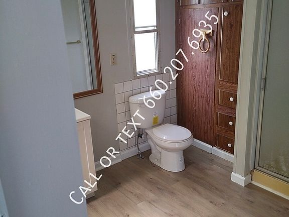 3rd image of 10 Cascade St