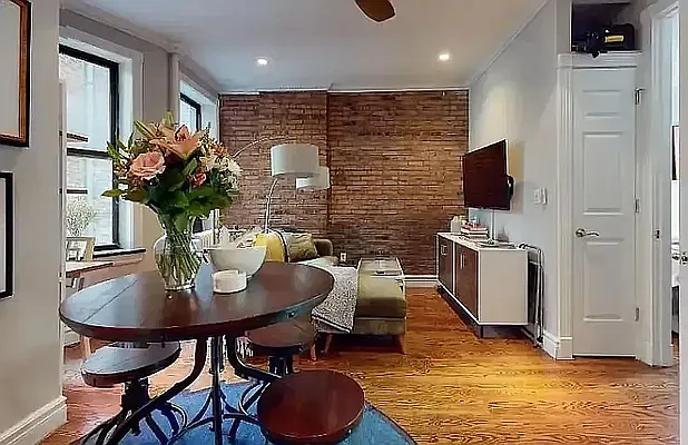 Rented by REAL New York | media 4