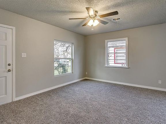 5th image of 3905 Townsend Dr