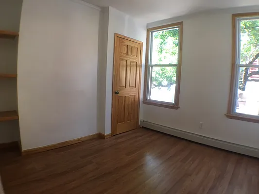 Rented by The Agency | media 19