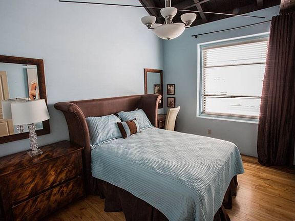 5th image of 1 W 6th St APT 203