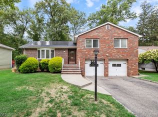 31 Rosemont Ter, West Orange, NJ 07052