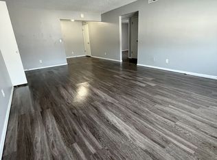 1153 Langley Rd APT 7, Waterloo, IA 50702