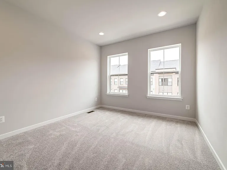 6227 Almerico Pl — Photo 51
