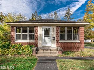 212 W Washington St, Milford, MI