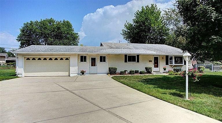 1st image of 4024 Montezuma Pl