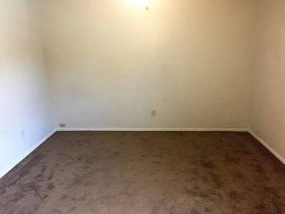 3rd image of 2315 Cales Dr #2315