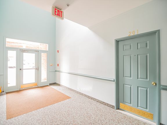 3rd image of 6533 Grange Ln Unit 201