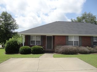 2010 Essex Dr, Sumter, SC 29154