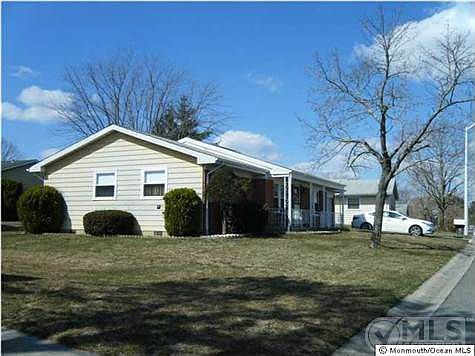 4th image of 21 Moccasin Dr