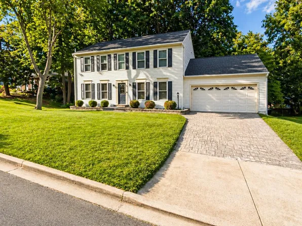 4204 Avon Dr, Dumfries, VA 22025
