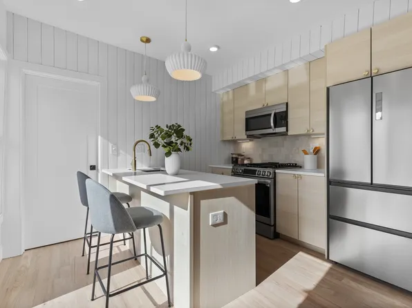 92 Chelsea St, Boston, MA