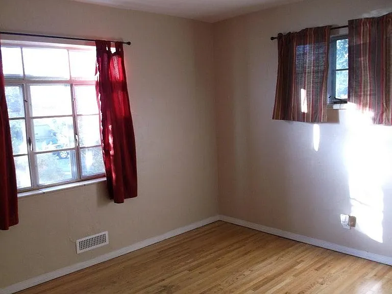 305 Crestone Ave — Photo 16