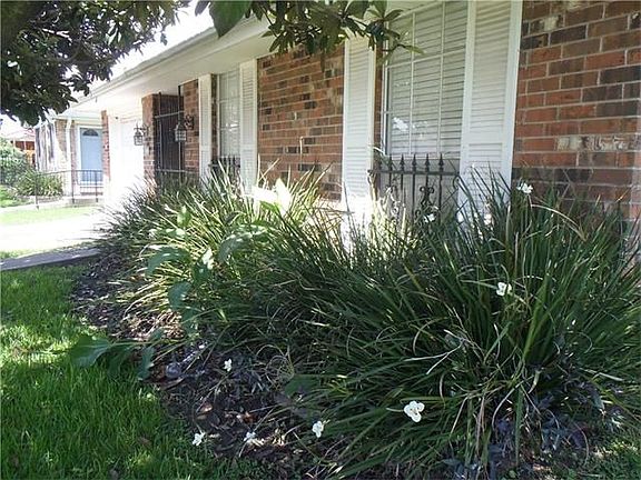 2nd image of 3101 Taft Park