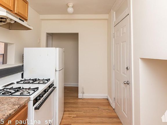5th image of 5945 N Paulina St #1328