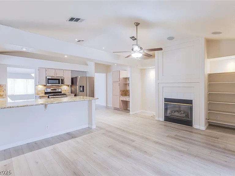 7812 Wedlock Ln — Photo 5