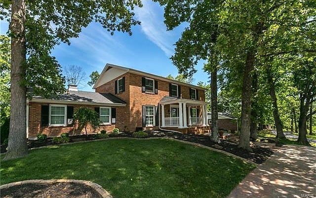 This 2 story home sits on 1/2 acre lot in Kirkwood