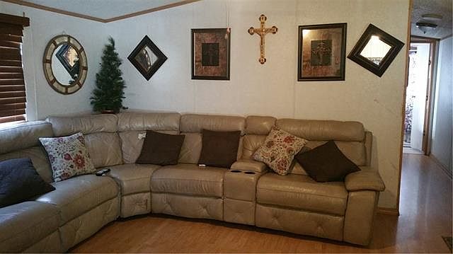 2nd image of 38 Kenneth Dr
